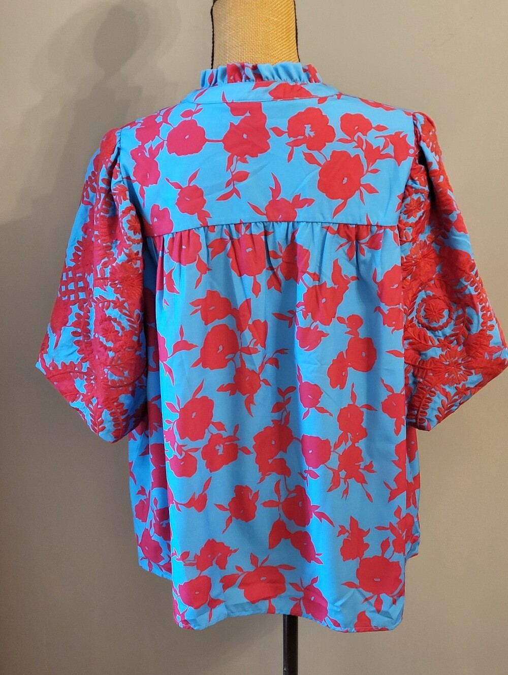Umgee Large Blue/Red Peasant Blouse - Picture 6 of 8